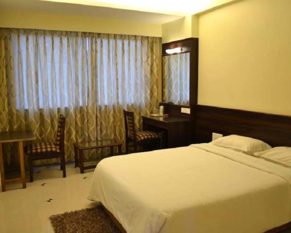 фото Hotel Elegant
