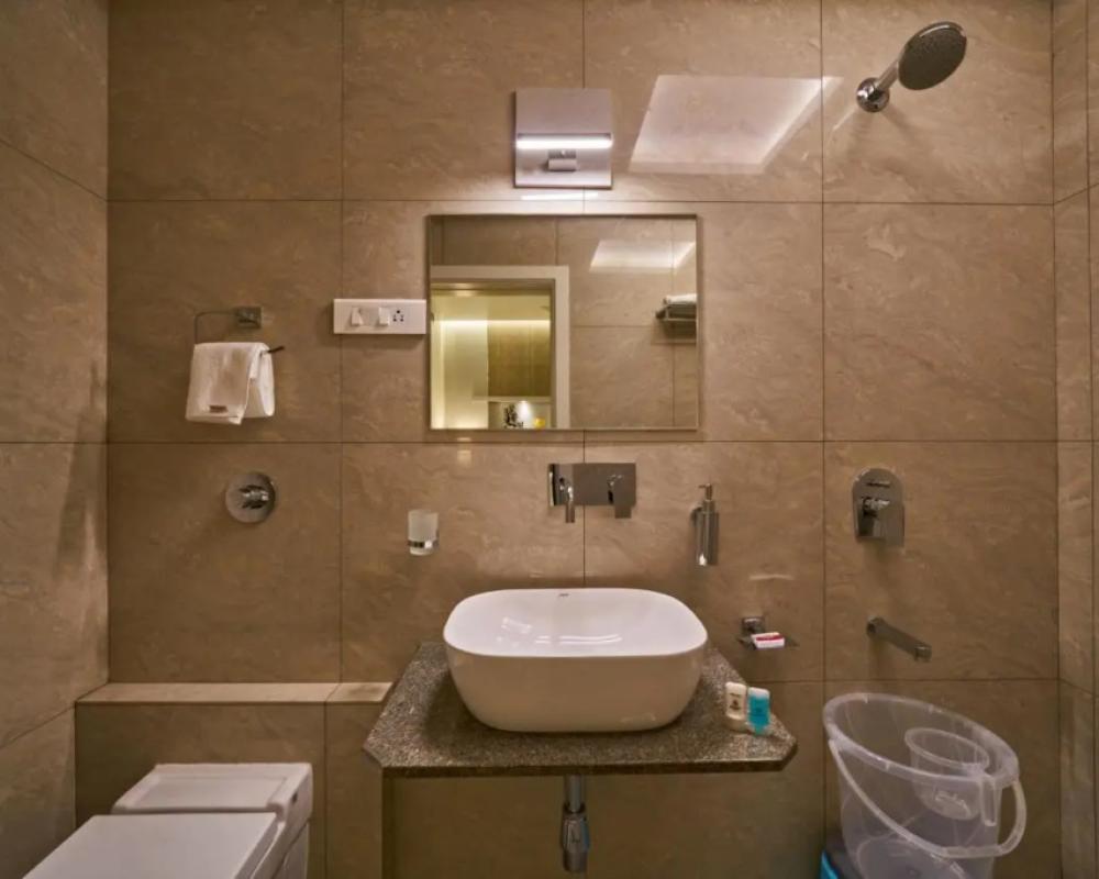 фото Hotel Atharv
