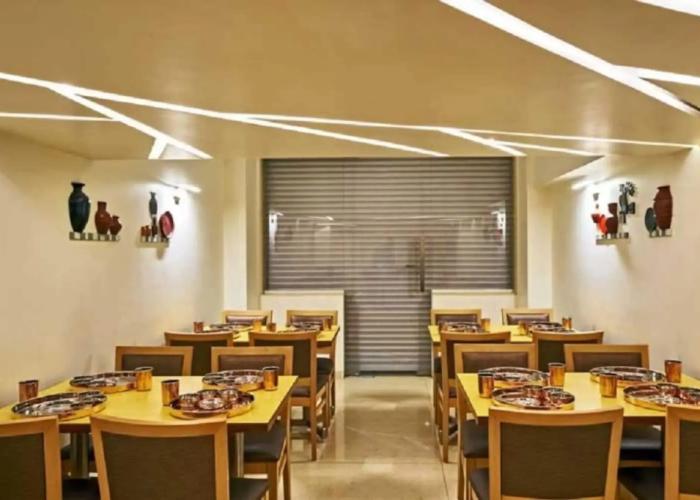 Hotel Atharv