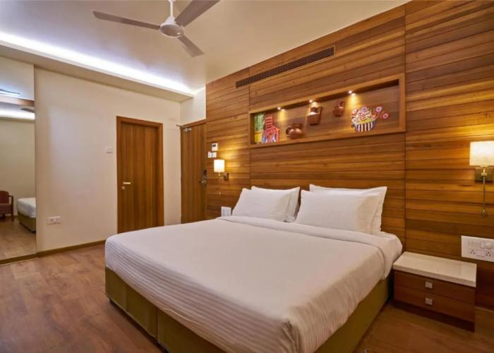 Hotel Atharv