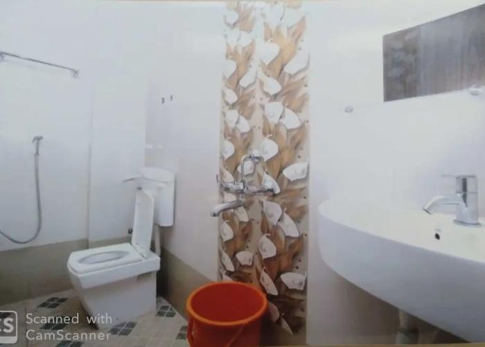 Rajhuns Deluxe Lodging