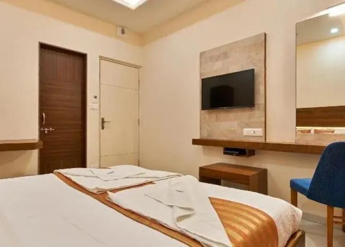 Hotel Rajpurush