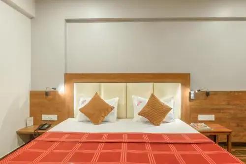 Hotel Opal