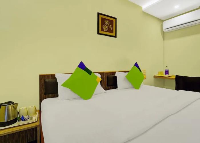 Treebo Surya Comforts, 200 Mtrs From Kolhapur Railway Station