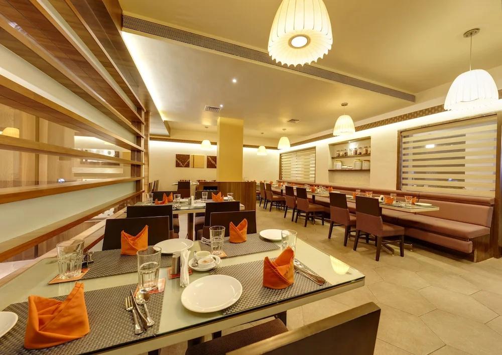 фото Regenta Place Raysons Kolhapur