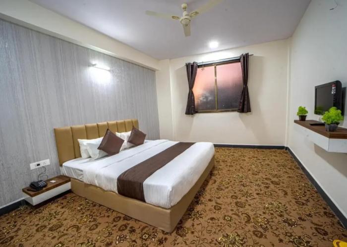 Hotel Jurkis, Kolhapur