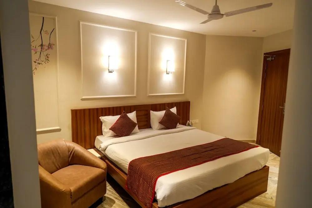 фото Alba Premier Kolhapur