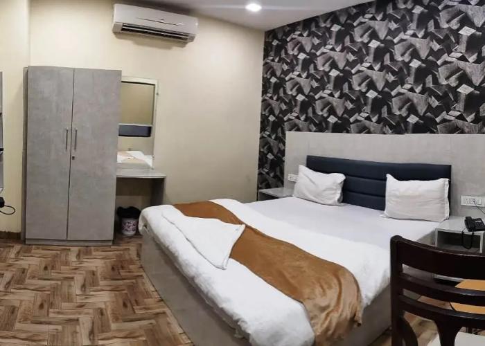 Hotel Mandakini Royal
