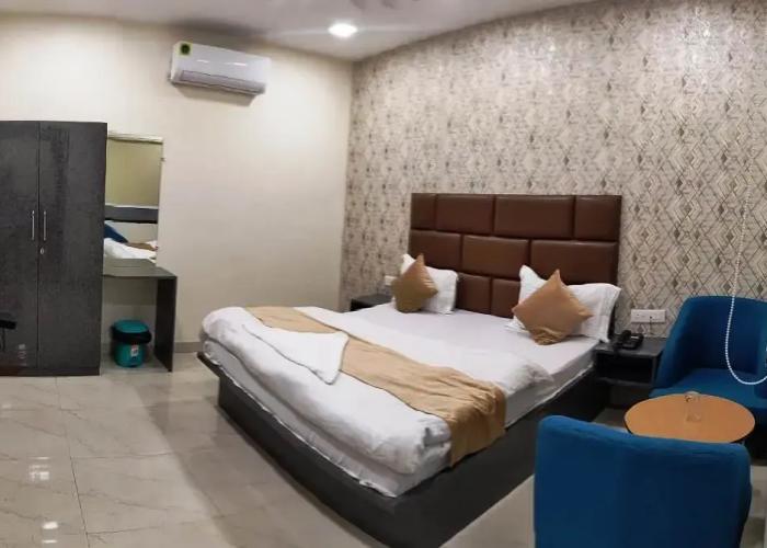 Hotel Mandakini Royal
