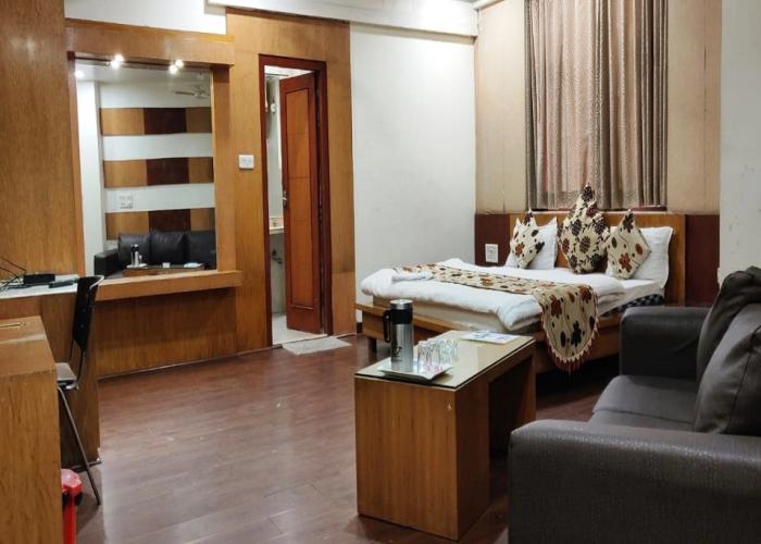 Mandakini Plaza Hotel