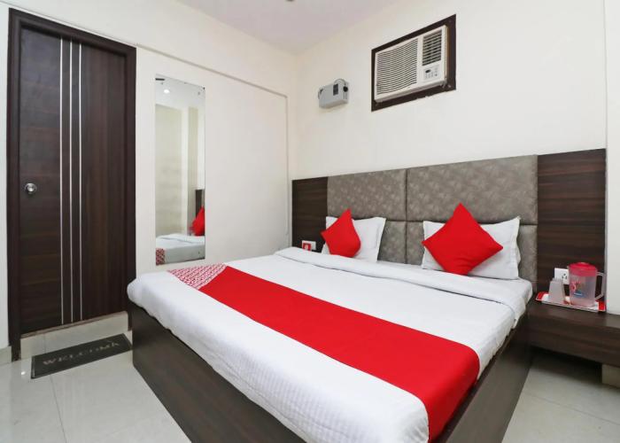 OYO 27977 Hotel Ashiyana