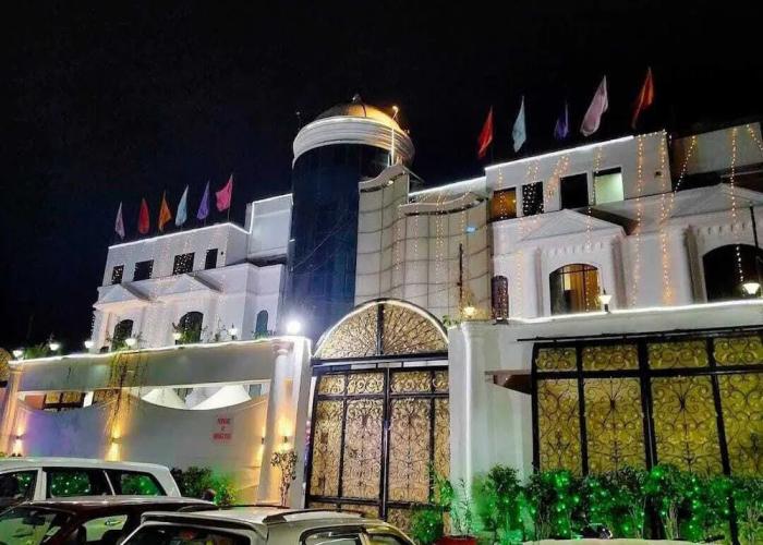 Goroomgo Mandakini Royale Kanpur