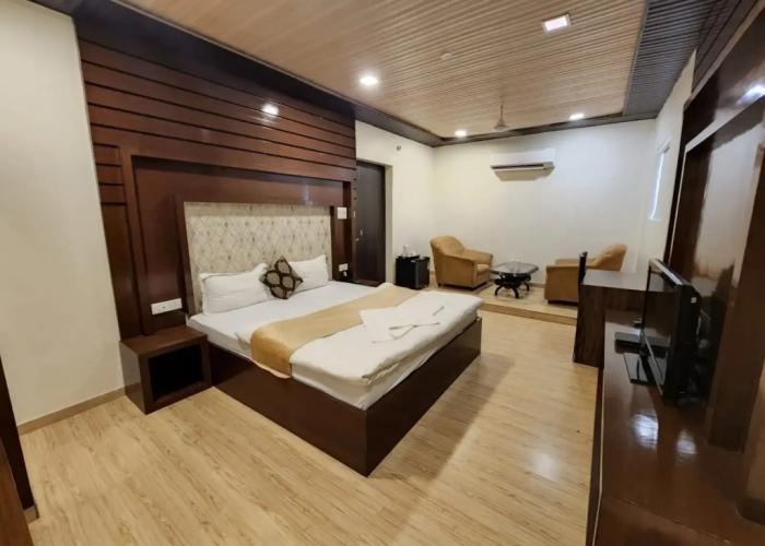 Hotel Mandakini Royale