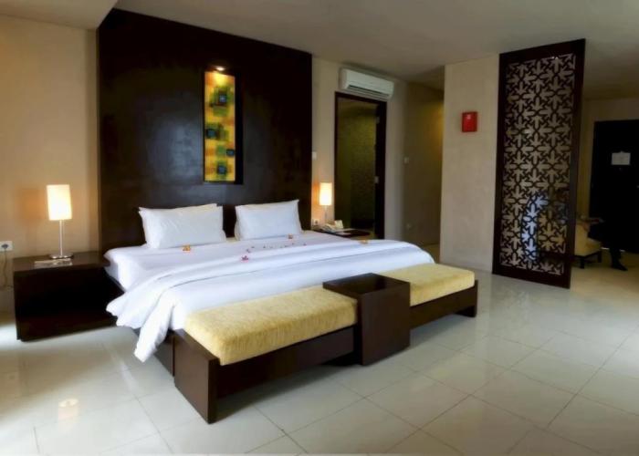 The Pade Hotel