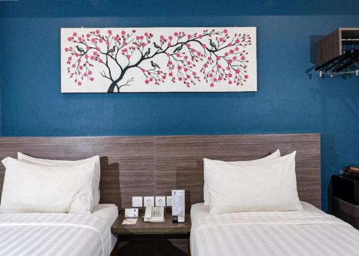 Ayani Hotel