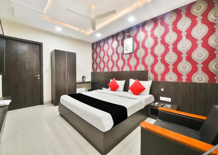 Hotel Flowers Inn