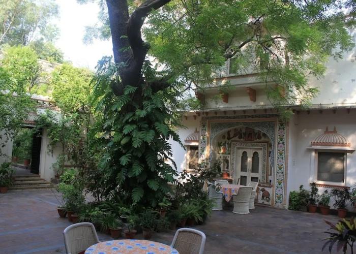 Palkiya Haveli - A Heritage Home