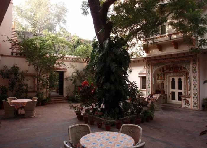 Palkiya Haveli - A Heritage Home