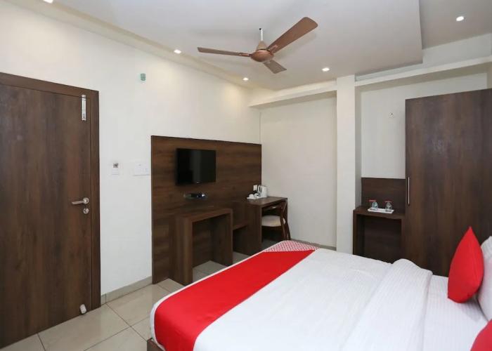 Hotel Square 36