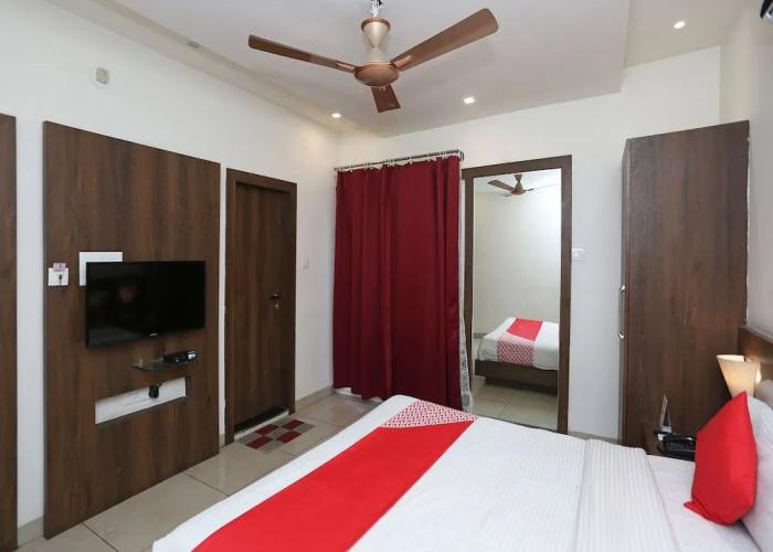 Hotel Square 36