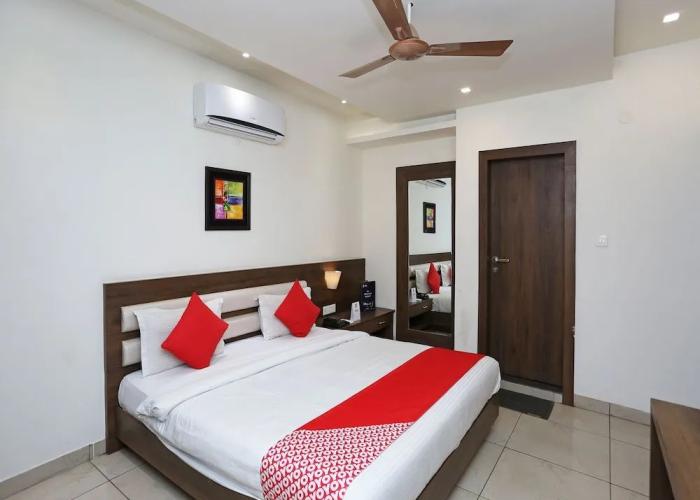 Hotel Square 36