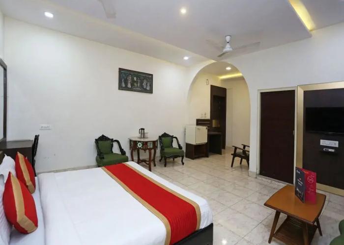Hotel Navrang