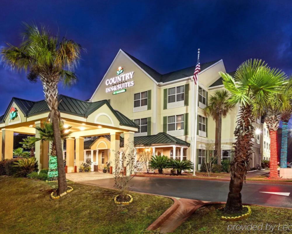 Country Inn & Suites by Radisson, Hinesville, GA