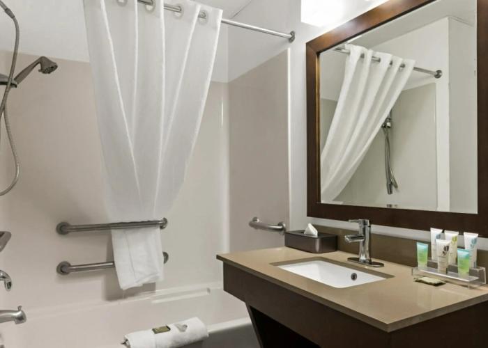 Country Inn & Suites by Radisson, Hinesville, GA