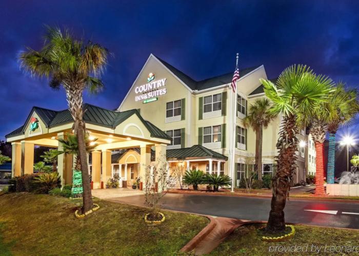 Country Inn & Suites by Radisson, Hinesville, GA