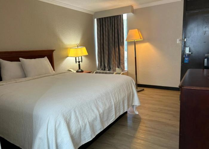 Days Inn by Wyndham Hinesville Near Fort Stewart