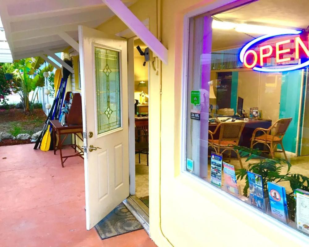 The Pelican Key Largo Cottages