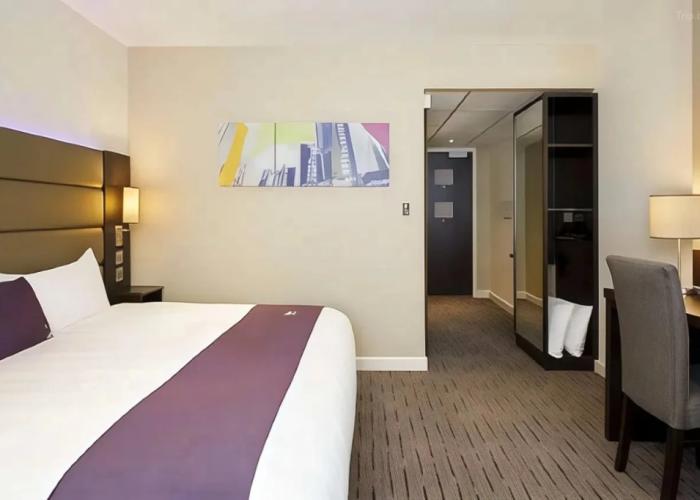 Premier Inn Milton Keynes South