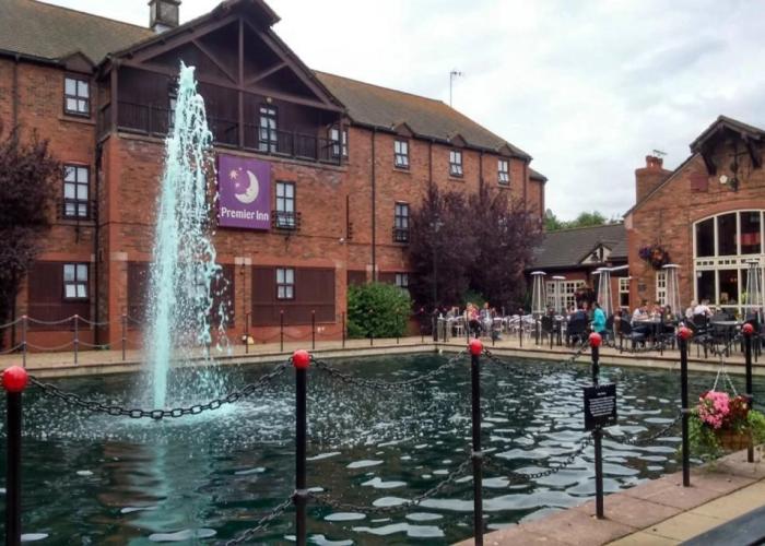 Premier Inn Milton Keynes Sw[furzton Lake]