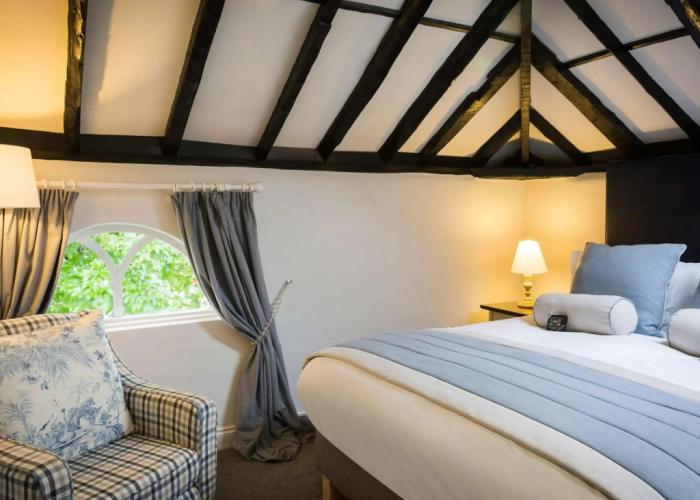 WorldHotels Distinctive Woughton House Hotel