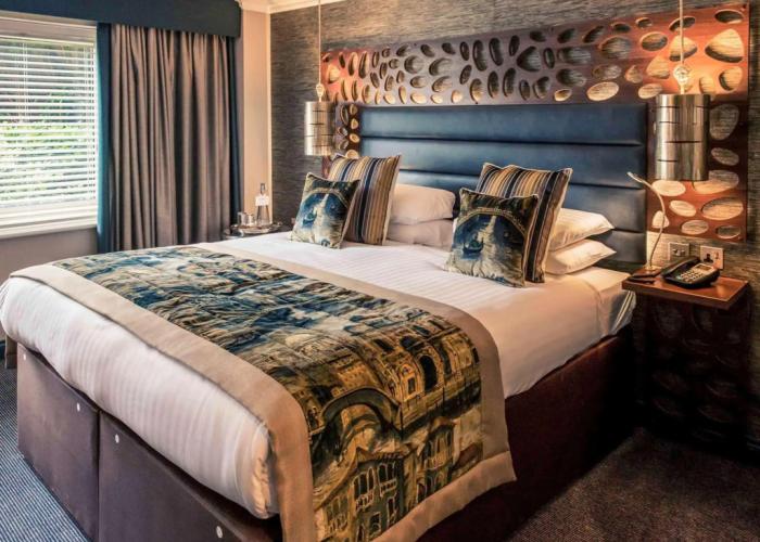 WorldHotels Distinctive Woughton House Hotel
