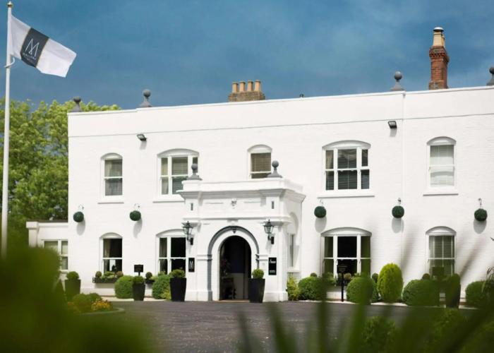 WorldHotels Distinctive Woughton House Hotel
