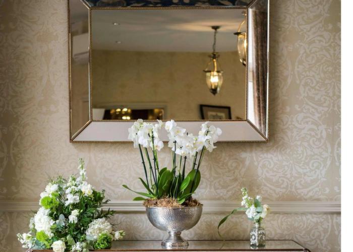 WorldHotels Distinctive Woughton House Hotel