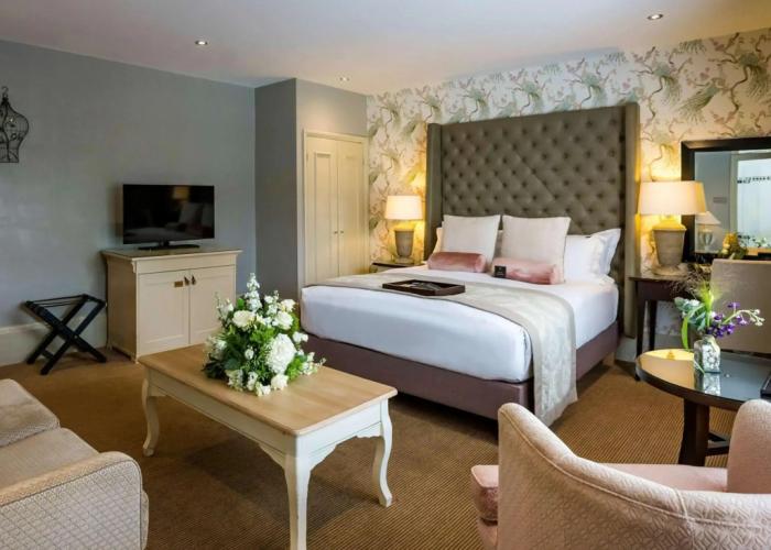 WorldHotels Distinctive Woughton House Hotel