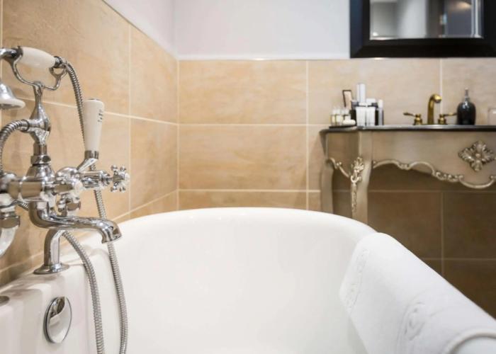 WorldHotels Distinctive Woughton House Hotel