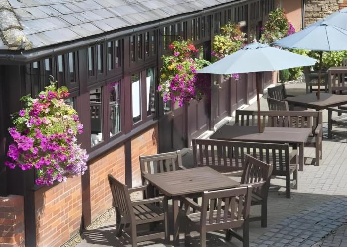 Cock Hotel Stony Stratford by Greene King Inns