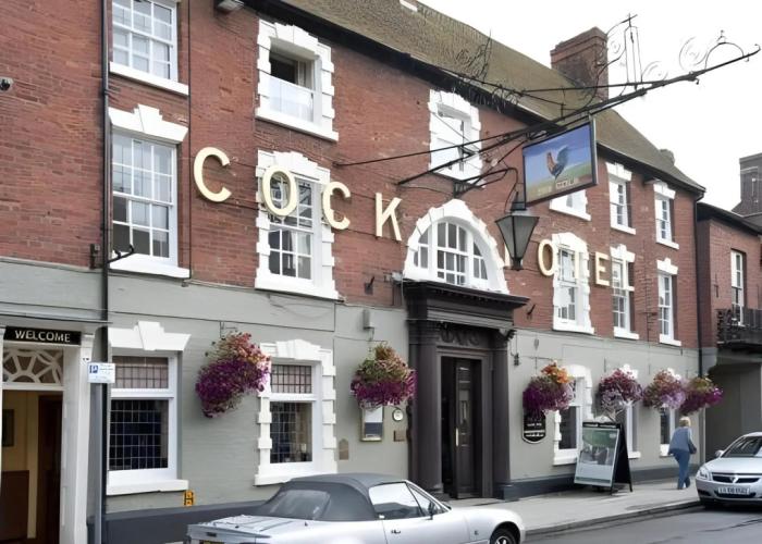 Cock Hotel Stony Stratford by Greene King Inns