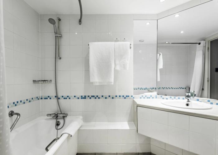 Holiday Inn Milton Keynes - Central by IHG