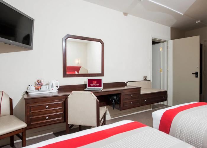 Peartree Lodge Waterside