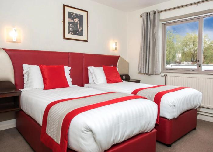 Peartree Lodge Waterside