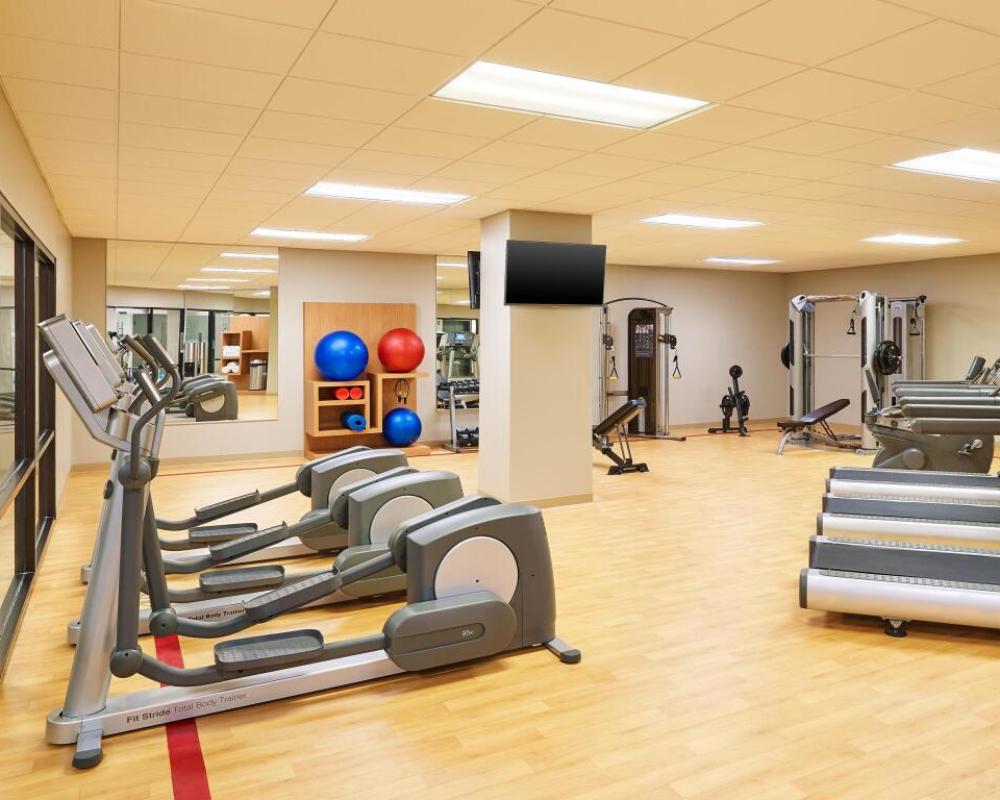 Sheraton Lisle Naperville Hotel