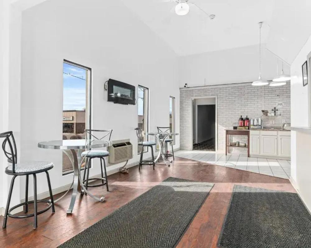 Super 8 Little Falls