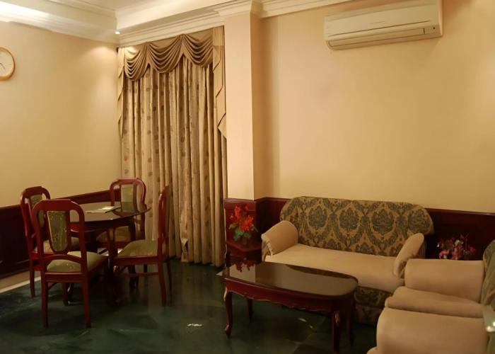 Hotel Diplomat Residency