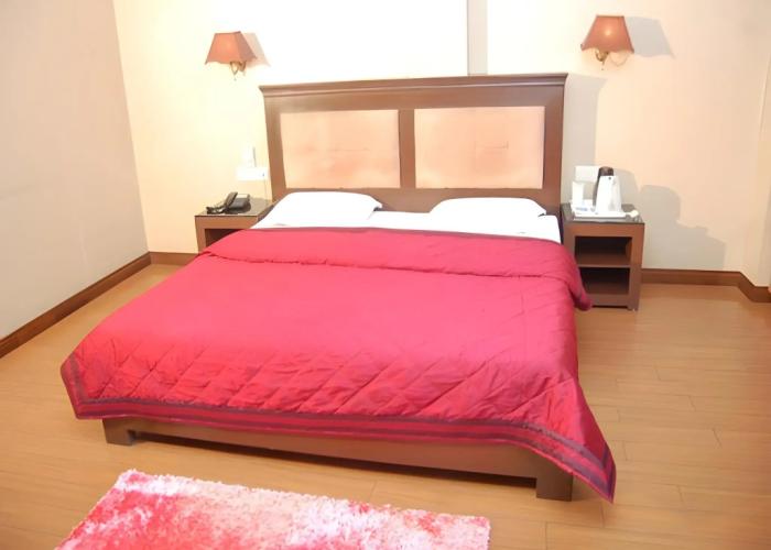 Hotel Diplomat Residency
