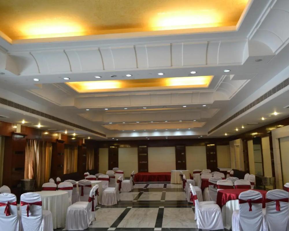 фото Sobti Continental Bareilly