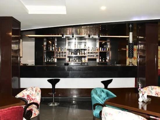 фото Sobti Continental Bareilly